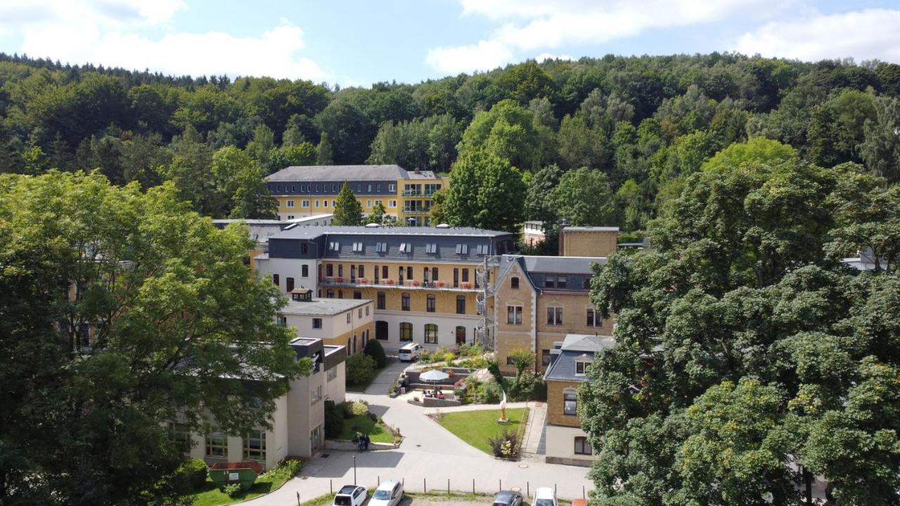Saechsisches Gemeinschafts-Diakonissenhaus Zion E. V. Aue  Exterior foto